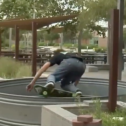 🥴🌪
@braden_hoban from the new @toymachine...